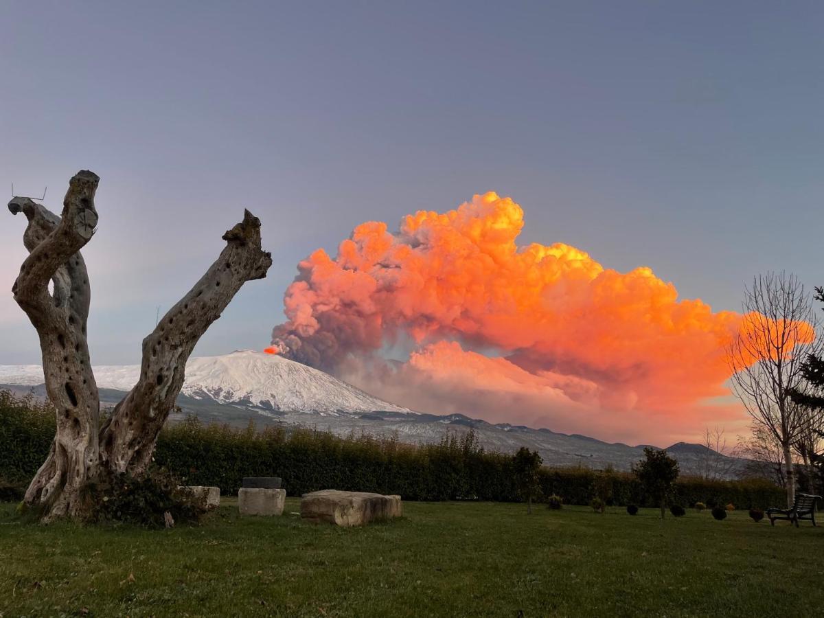 La Fucina Di Vulcano Bronte Extérieur photo