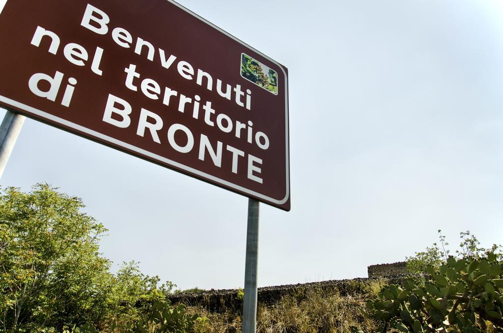 La Fucina Di Vulcano Bronte Extérieur photo