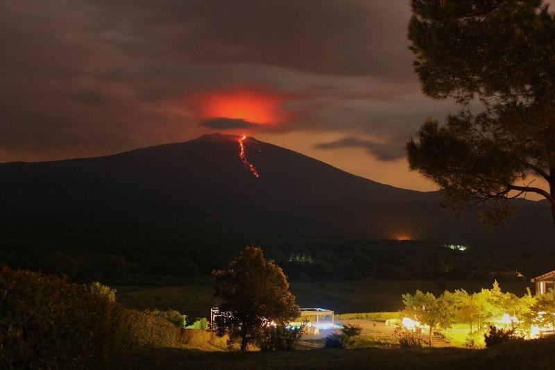 La Fucina Di Vulcano Bronte Extérieur photo