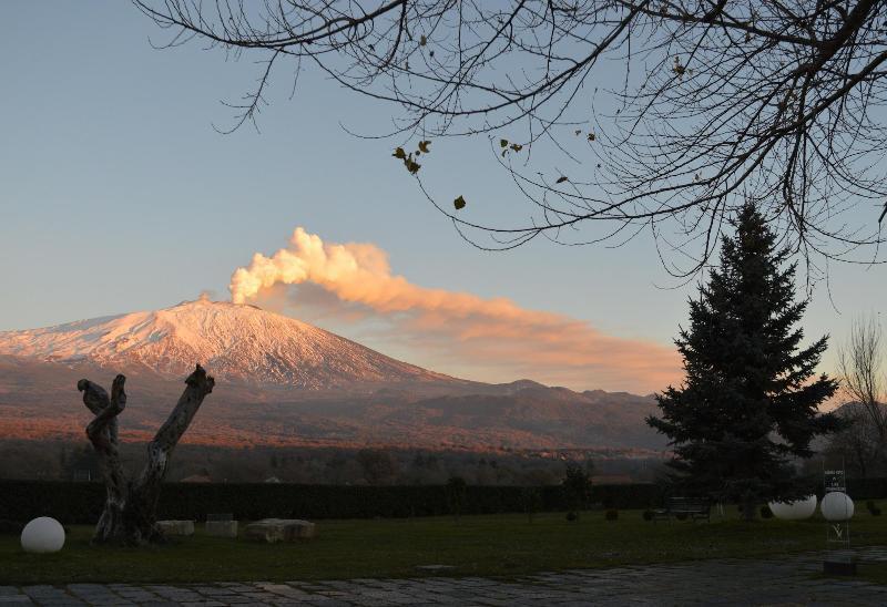 La Fucina Di Vulcano Bronte Extérieur photo