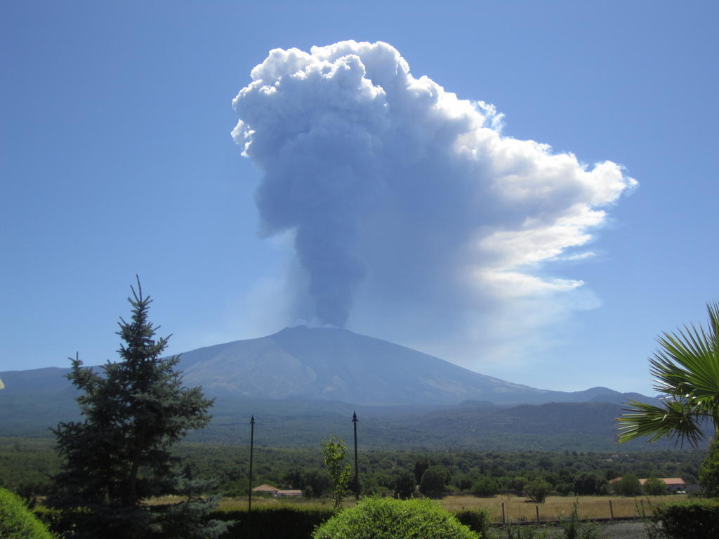 La Fucina Di Vulcano Bronte Extérieur photo